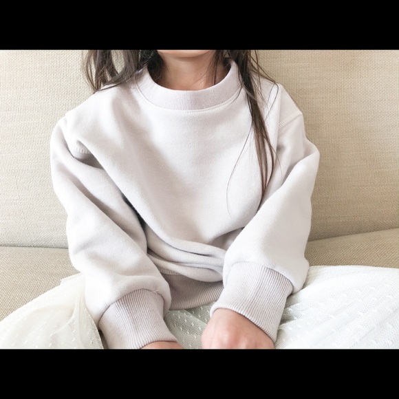 sam&mia “Minimalist” crew neck sweater. New Brand - Picture 6 of 7